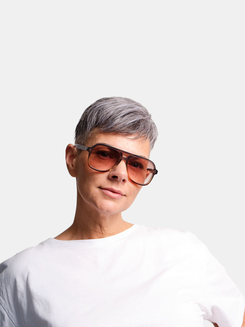 Sasha Brown / Tinted Tea Readers