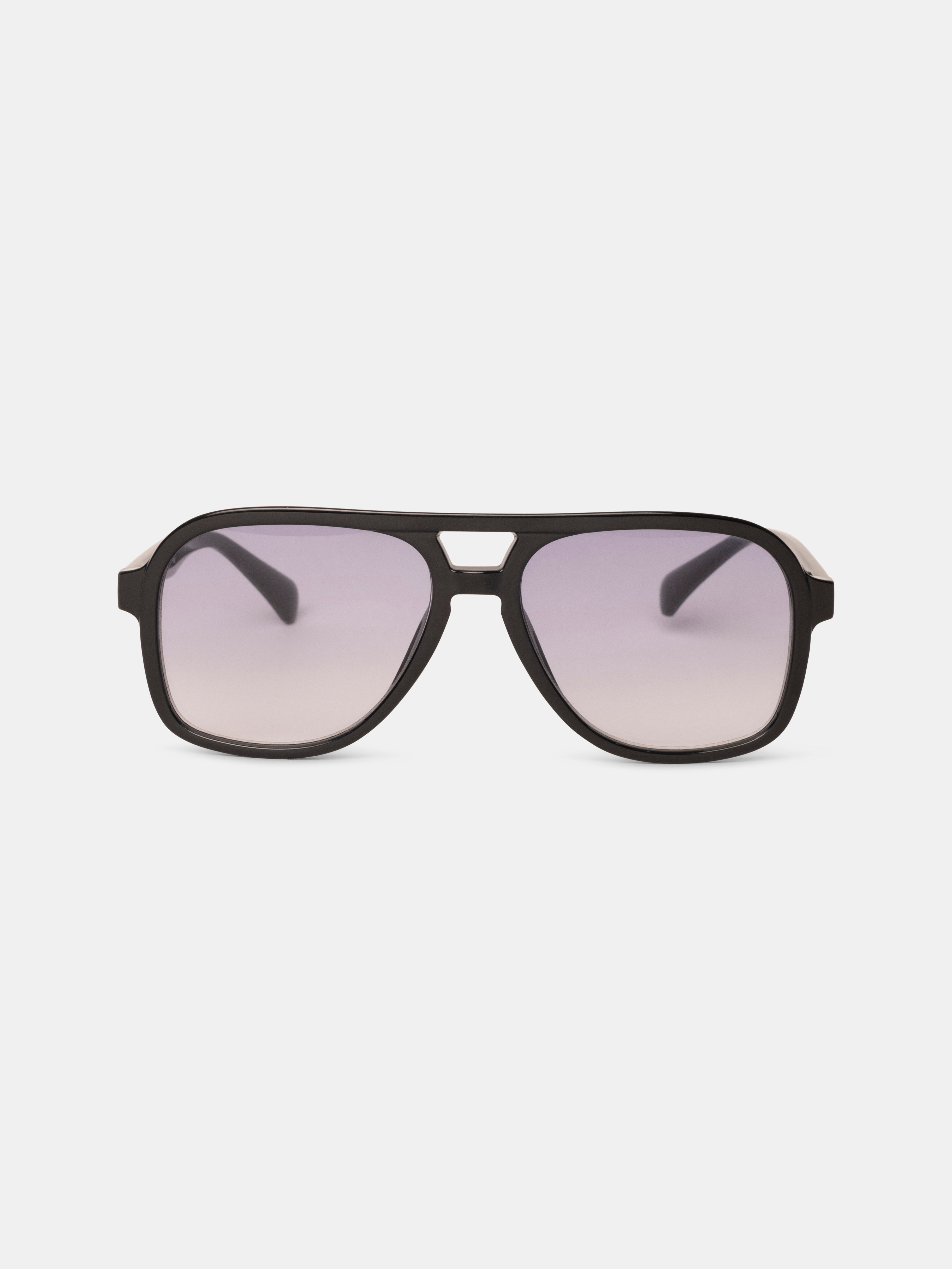 Sasha Black / Tinted Grey Readers