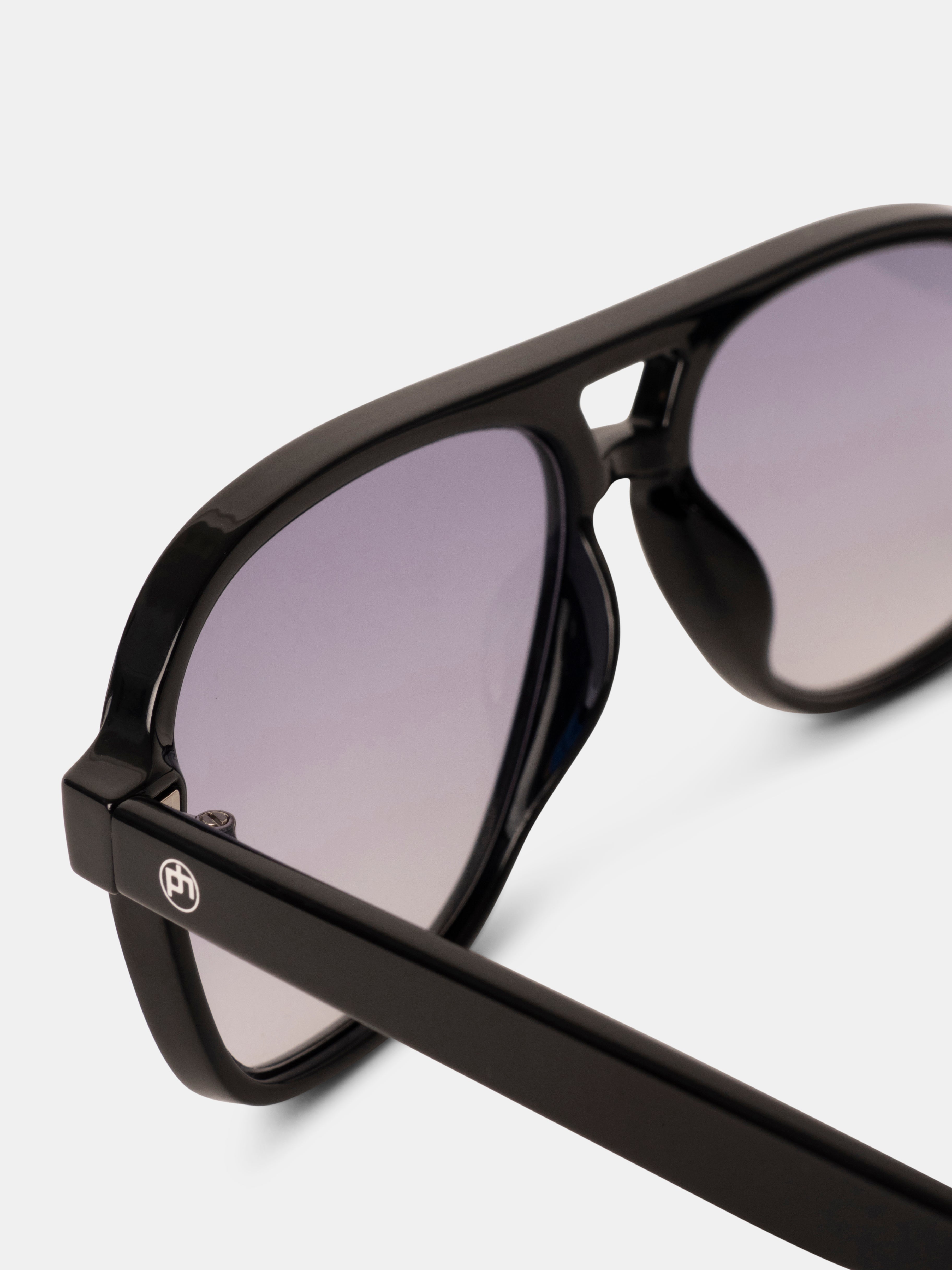 Sasha Black / Tinted Grey Readers