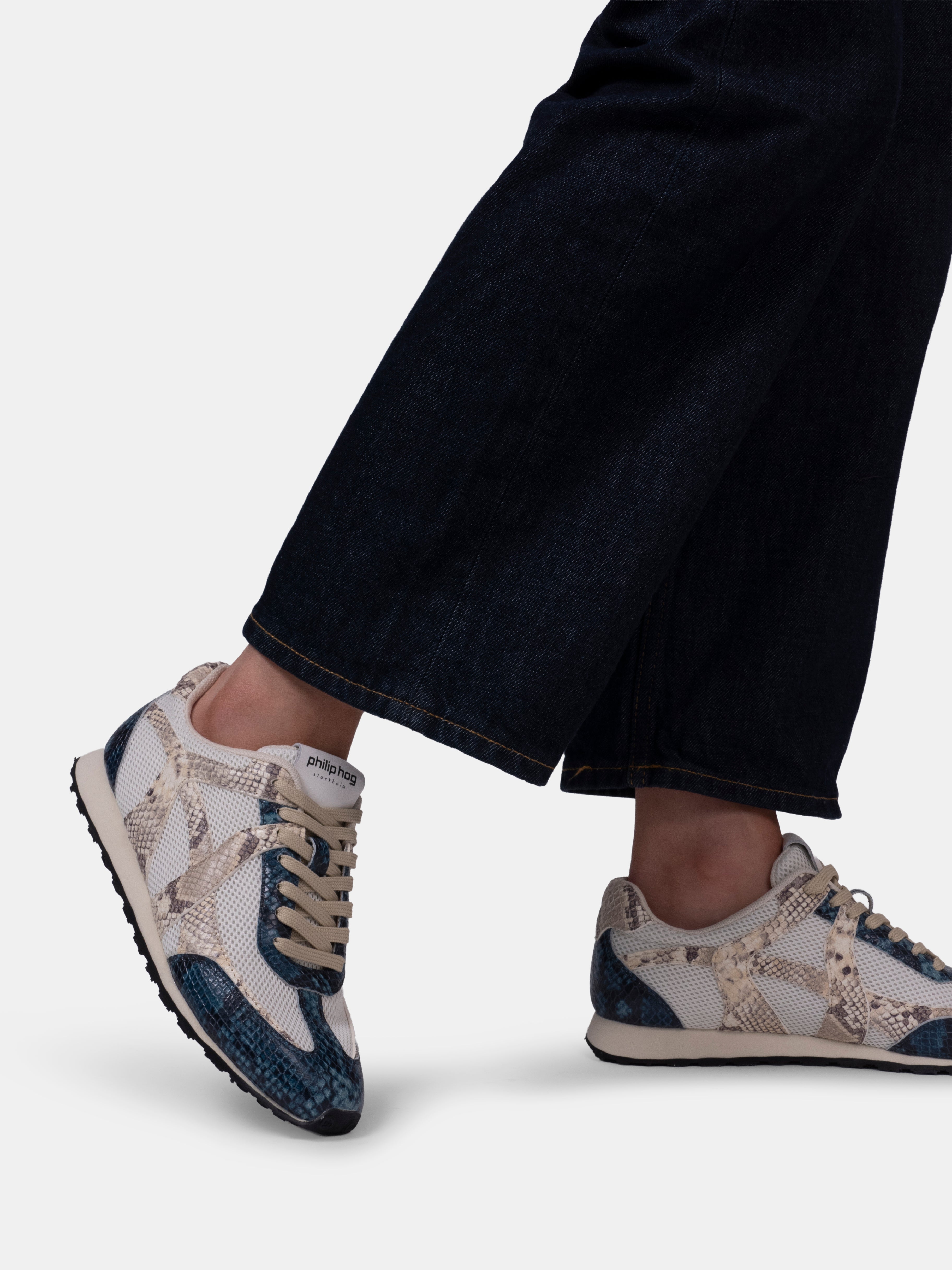 Olivia Blue / Off-white