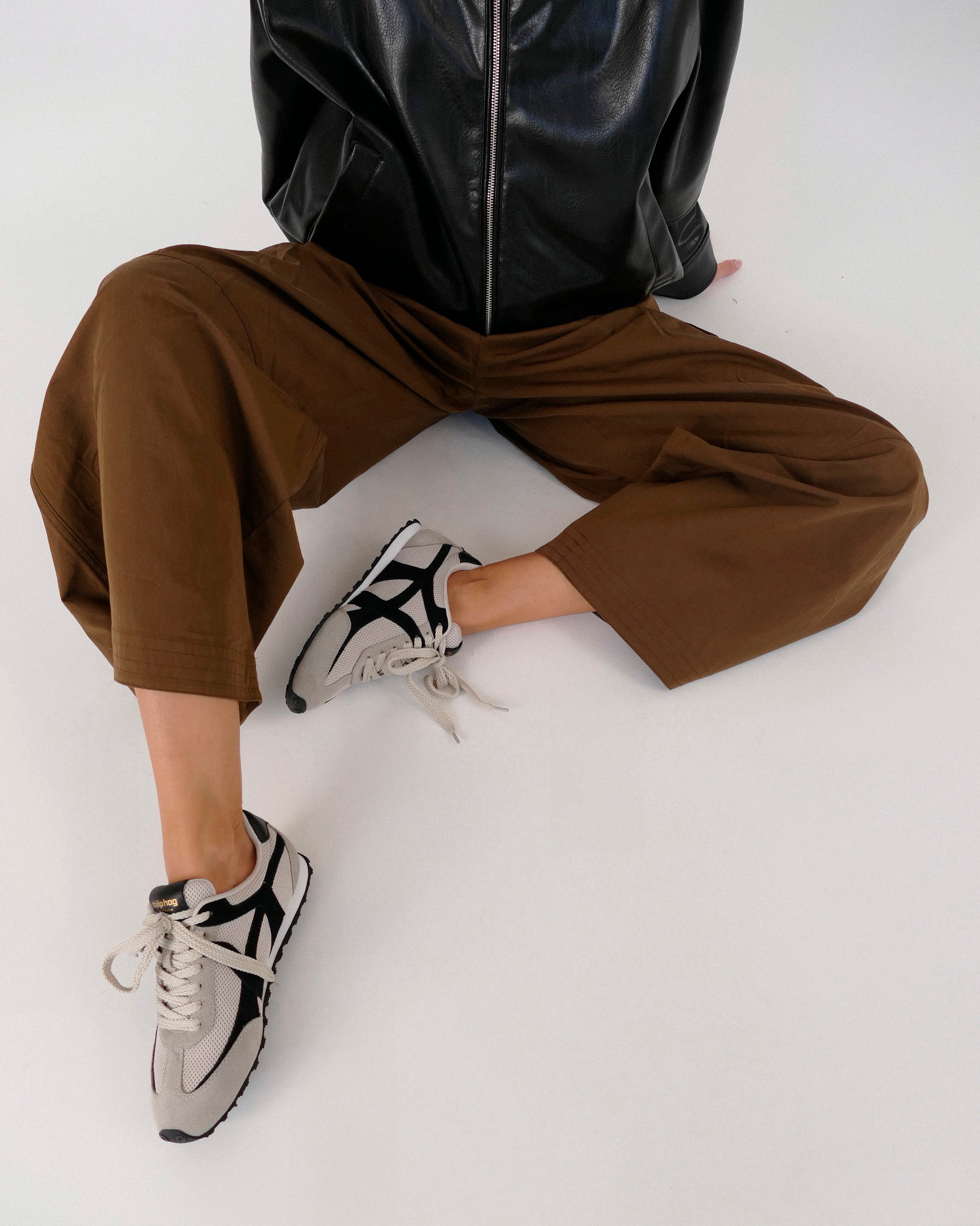 Olivia Offwhite / Black