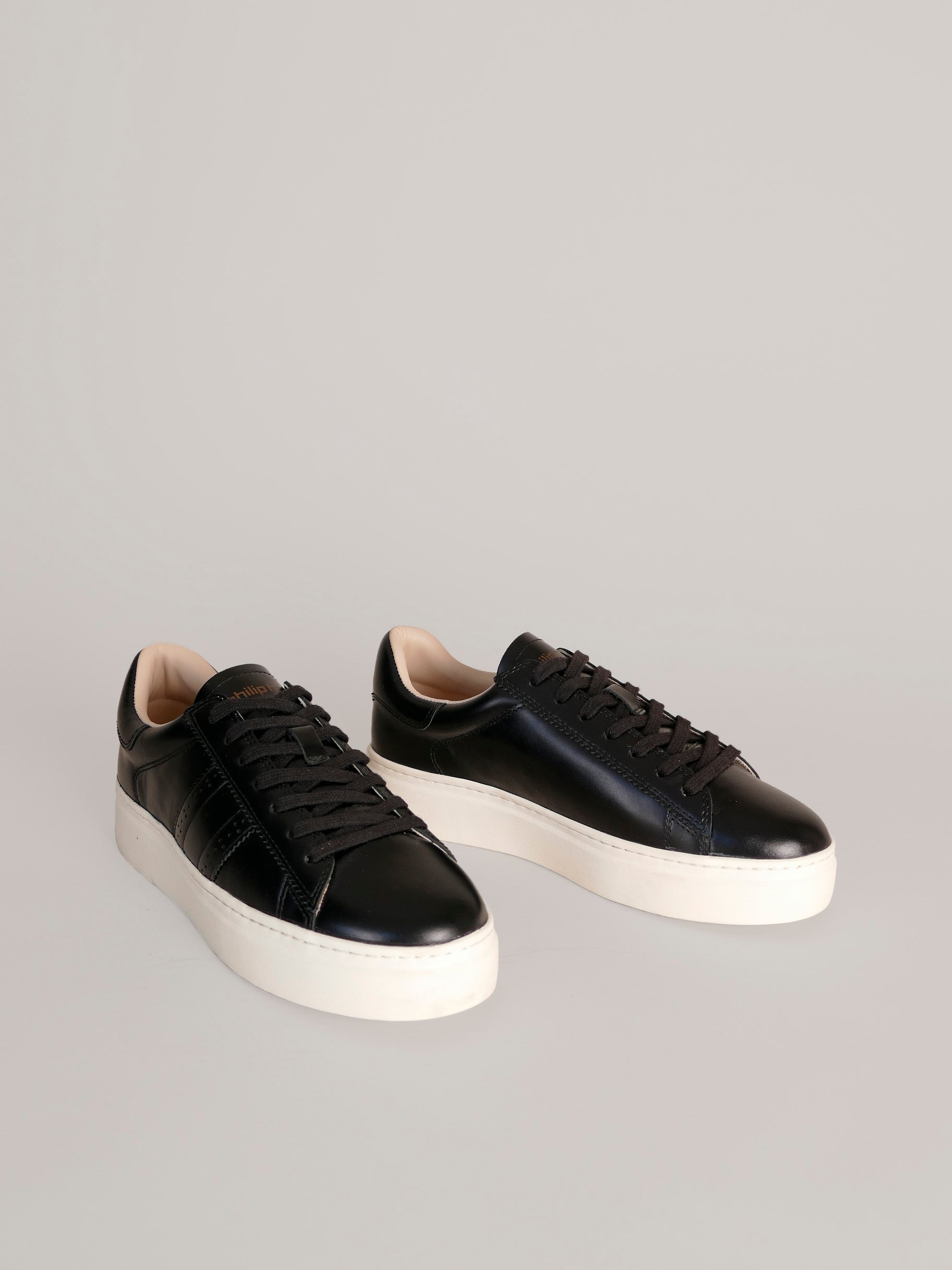Serena 2.0 Black