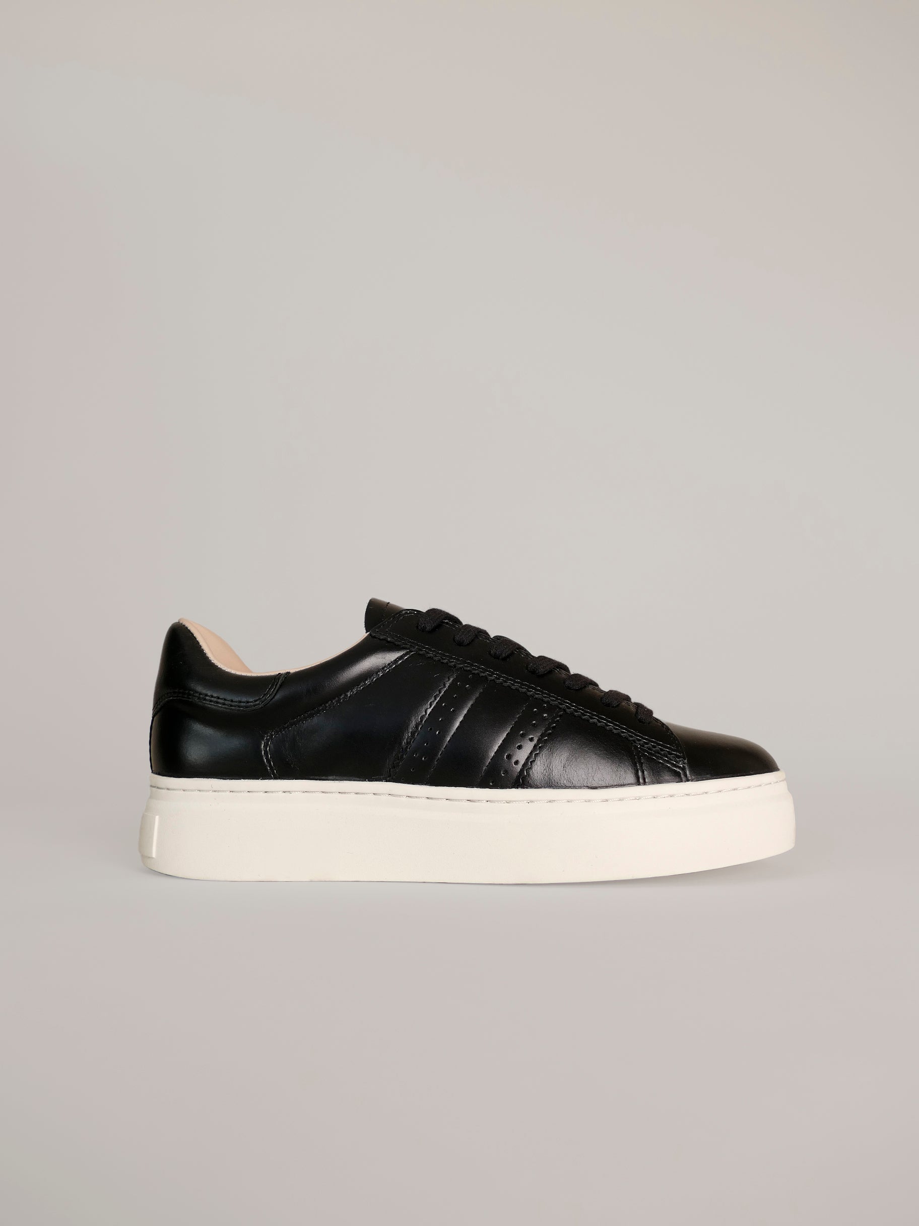 Serena 2.0 Black